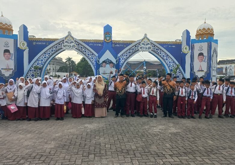 Siswa MIS Anugerah YHA Sampali Deli Serdang Menyaksikan MTQ Ke-40 Sumatera Utara